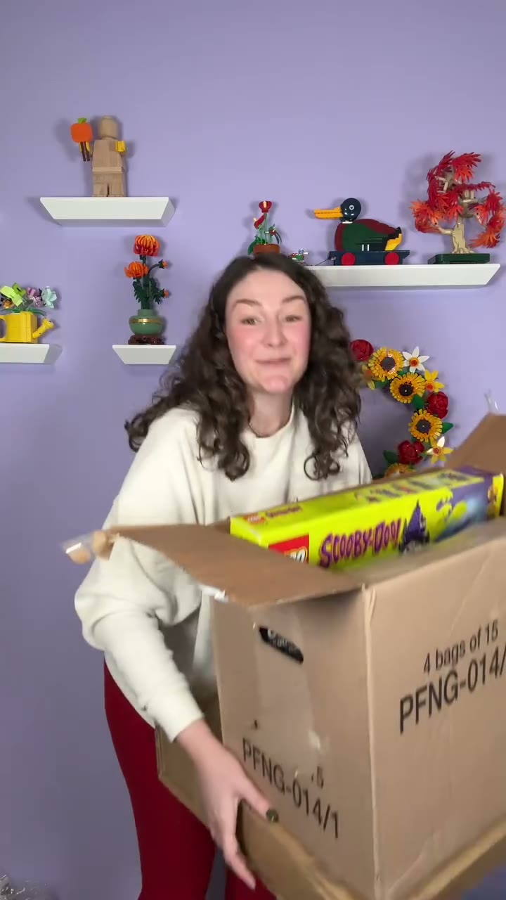 The original creator revealing the delivery box